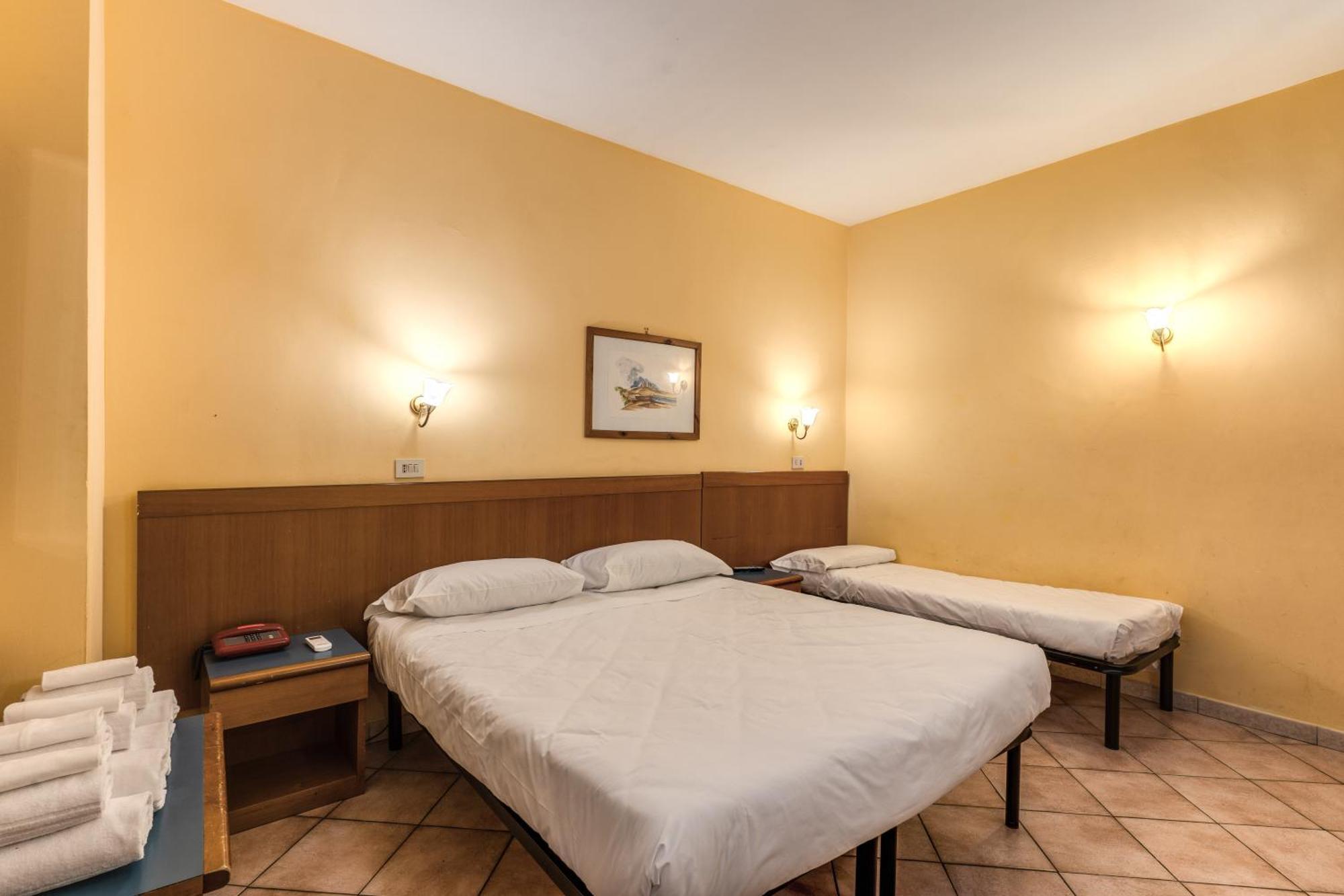 Hotel Pomezia Roma Esterno foto