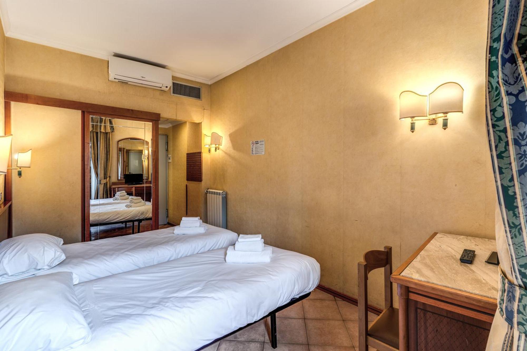 Hotel Pomezia Roma Esterno foto