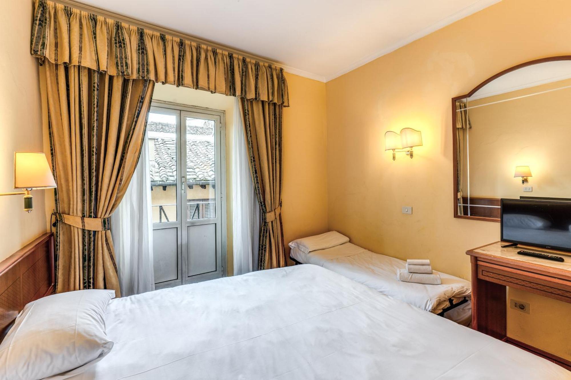 Hotel Pomezia Roma Esterno foto