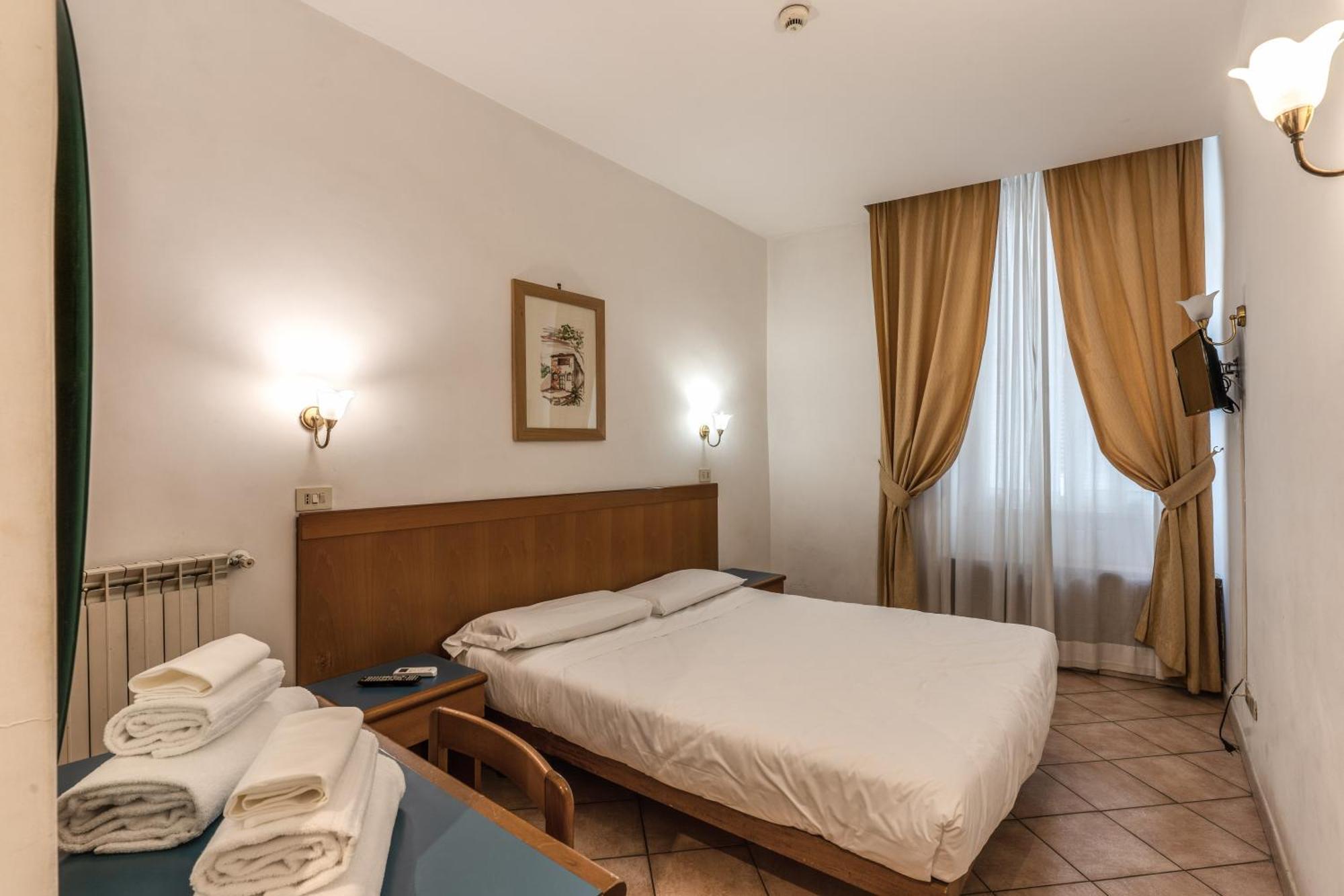 Hotel Pomezia Roma Esterno foto