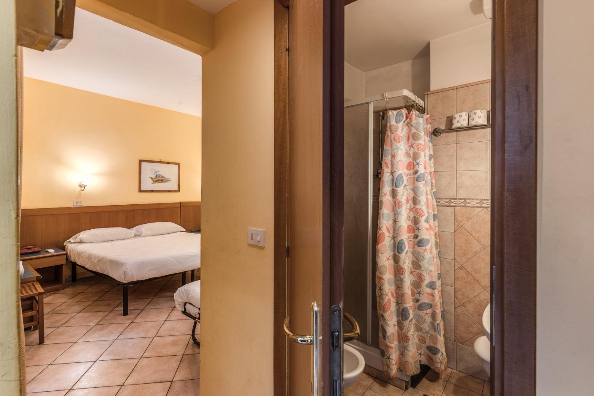 Hotel Pomezia Roma Esterno foto