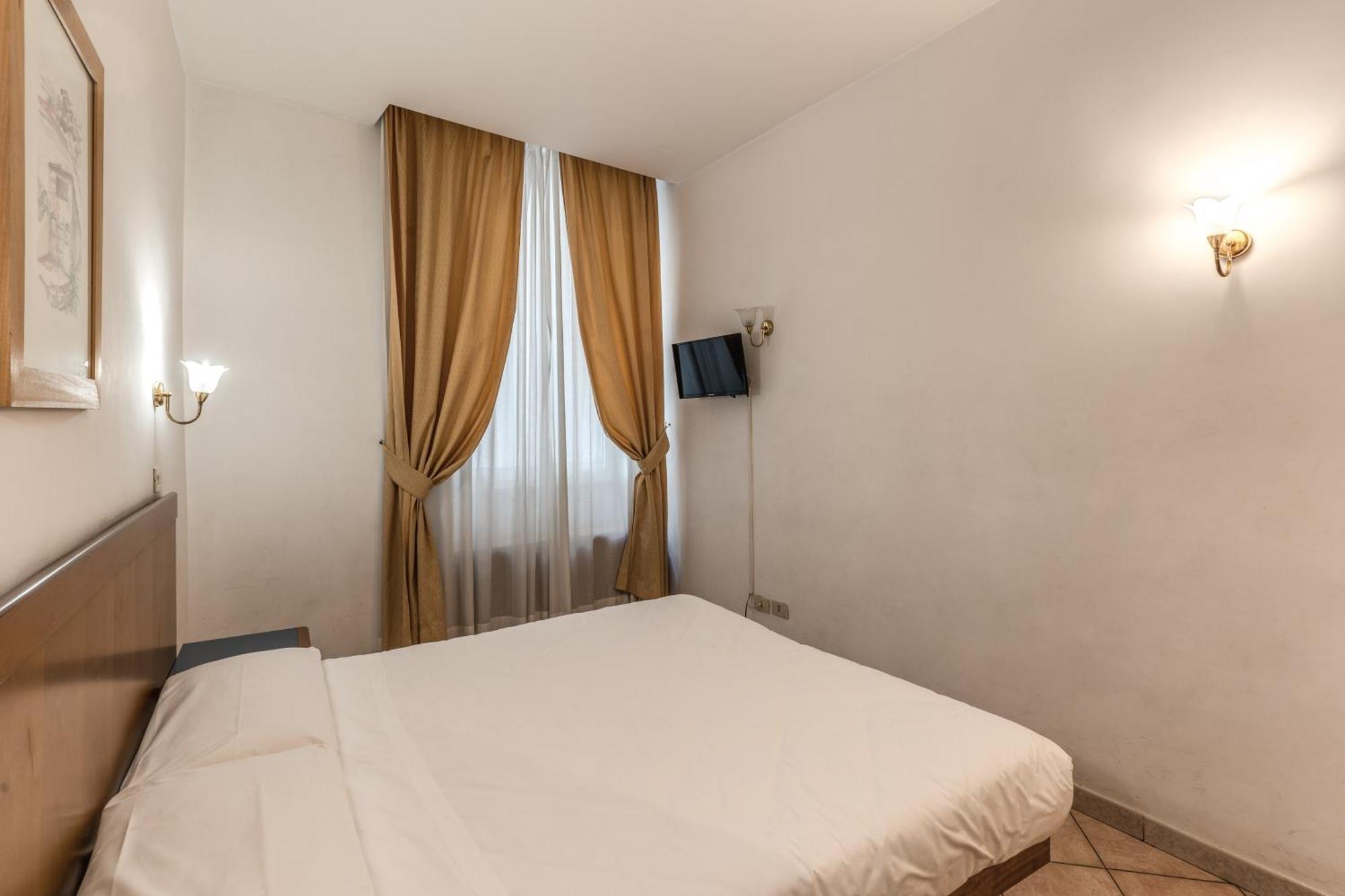 Hotel Pomezia Roma Esterno foto